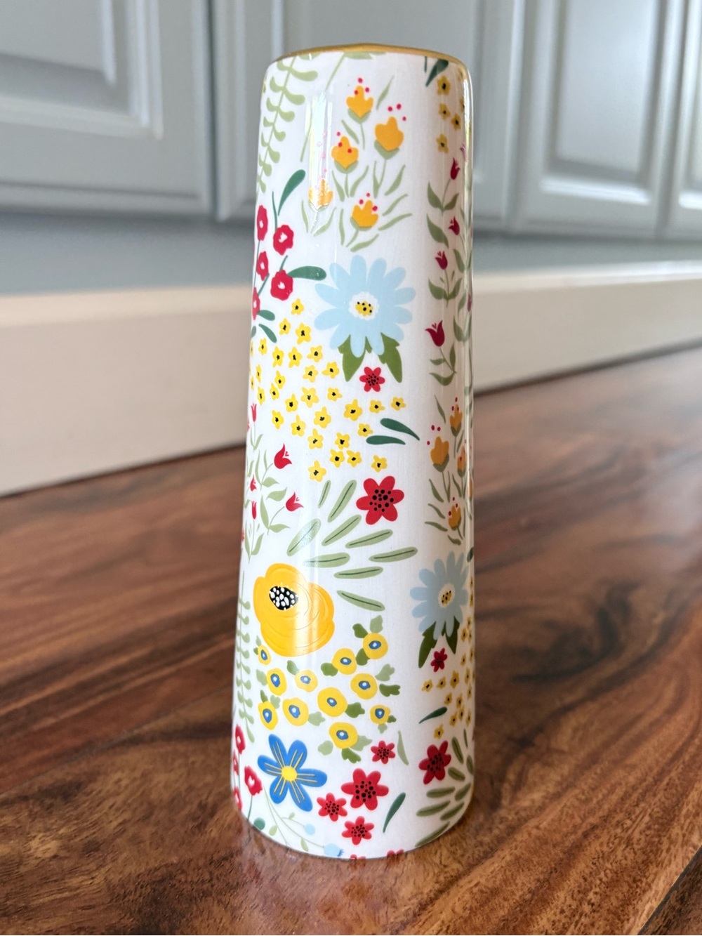 Sweet Floral 7 Inch Ceramic Flower Vase